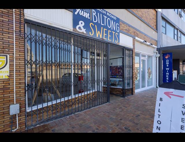 1,225M² BUSINESS FOR SALE IN STRAND CENTRAL
